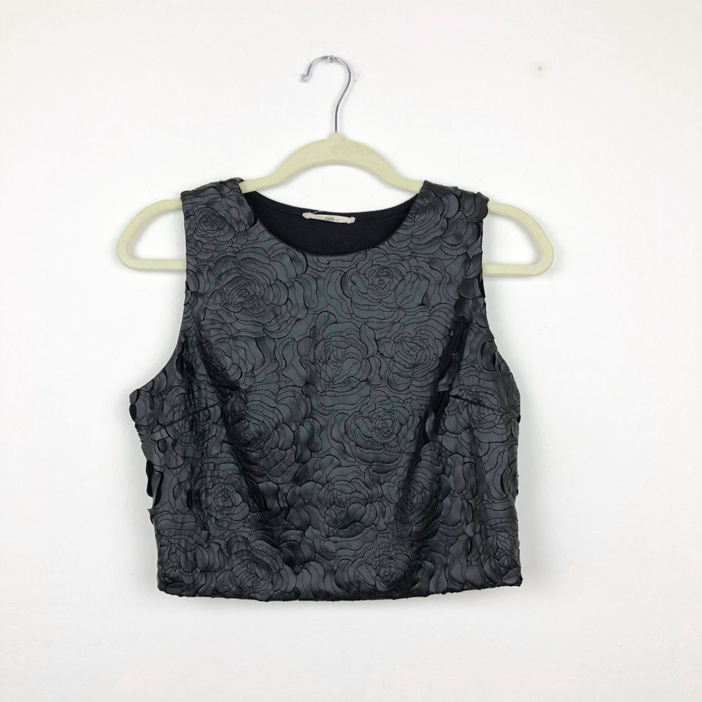 🛒 5/$25 Lauren & Claire Black Faux Leather Crop Top